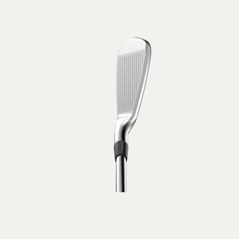 Kij golfowy iron 7 Wilson DYNAPWR FORGED, meski, szaft grafitowy regular