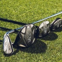 Zestaw kijów do golfa CALLAWAY XR-26 (12 kijów z torbą standbag/na nóżkach czarno-srebrna, szafty grafitowe regular)