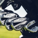 Zestaw kijów do golfa CALLAWAY XR-26 (12 kijów z torbą standbag/na nóżkach czarno-srebrna, szafty stalowe, regular)